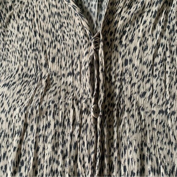 VICI CREAM MINI DRESS - Picture 12 of 15